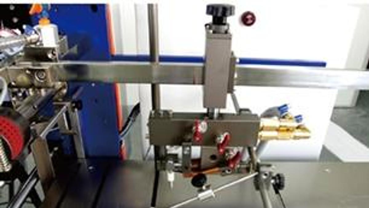 Plegadora JDS480T-10K+4KW: Versatilidad y Potencia en un Solo Equipo 💥