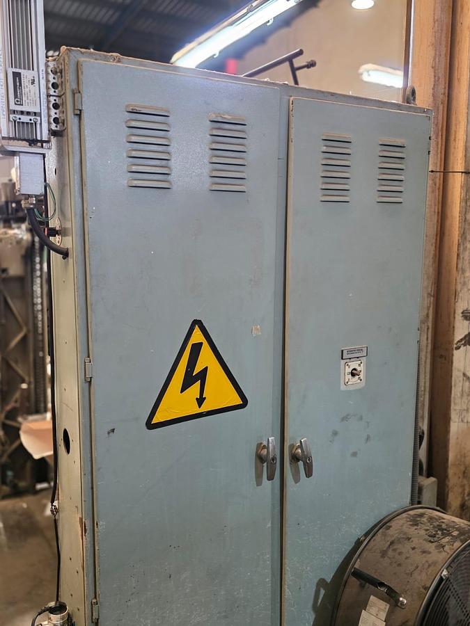 Used Troqueladora Automática Iberica DG 60F