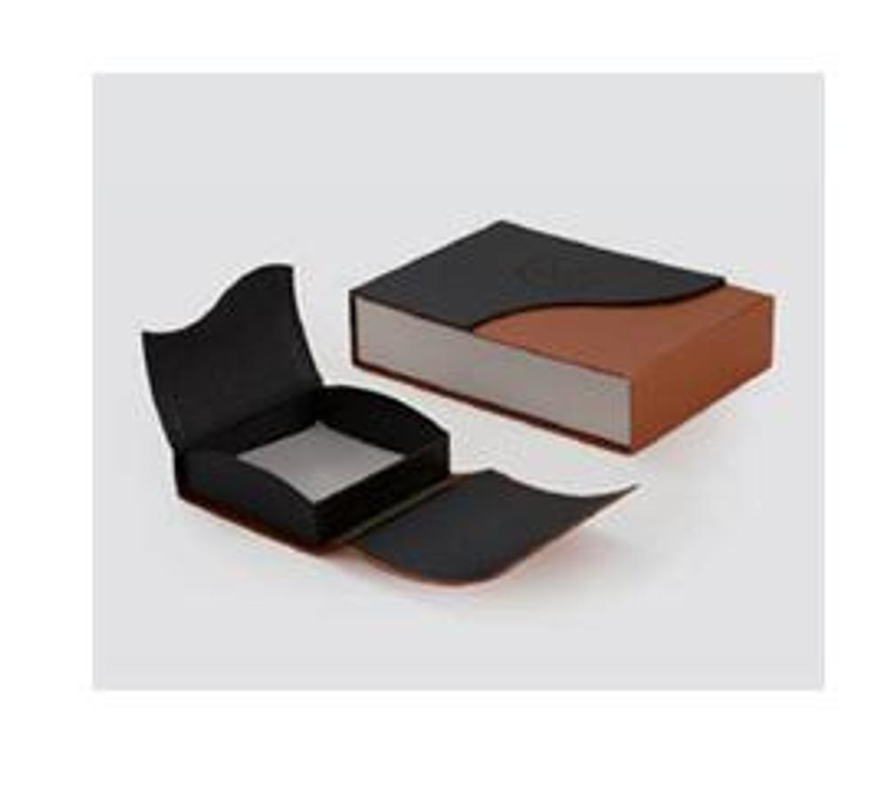 La Solución Multifunción 2 en 1 para Cajas Rígidas y Estuches JDS S 18Y