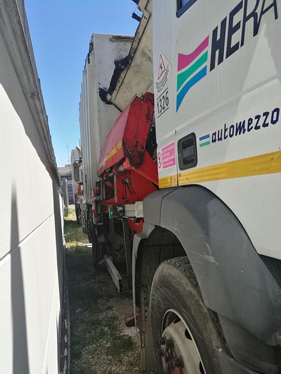Usato Autocarro 2004 IVECO Magirus modello 240E26 - a metano (Disponibili n.2 )