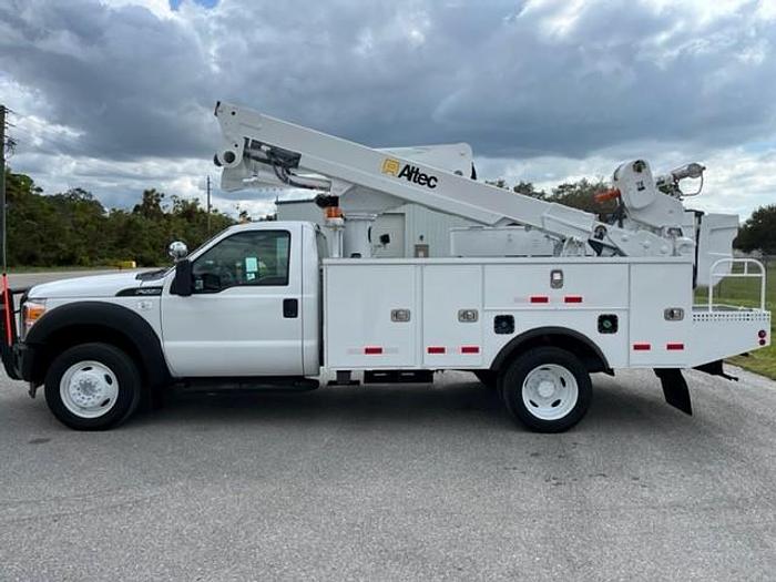 Used Altec AT40-MH, 45 ft, Articulating & Telescopic Material Handling Bucket Boom on 2016 Ford F550 Reg Cab Utility Truck - C34696