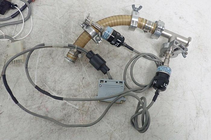 Used Varian LR88590 L8350-320 Multi-Gauge Vacuum Gauge Controller w/ Cables Type 0531