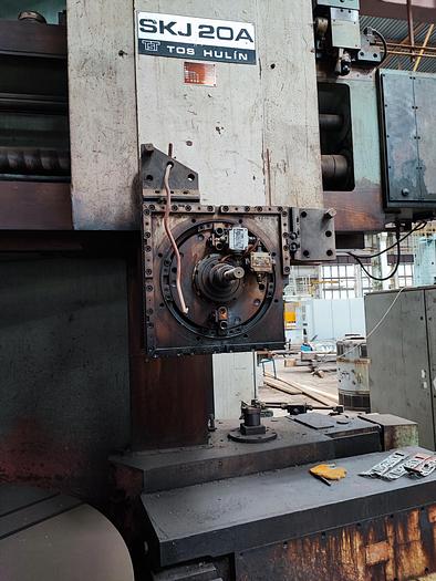 Used TOS Hulin SKJ 20A Vertical turning lathe with Digital indication