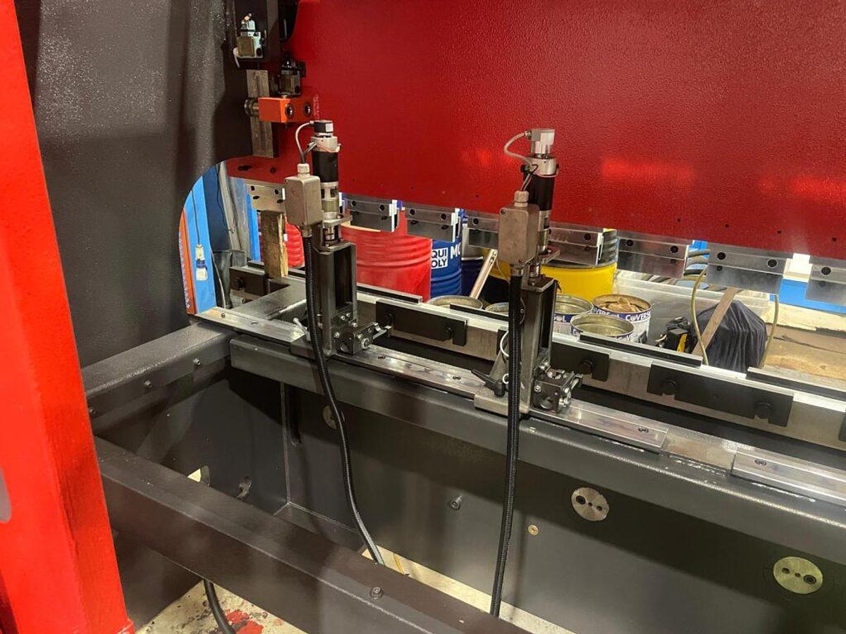 Usato Pressa Piegatrice “SCHIAVI” HFB 3100×100 tonn.