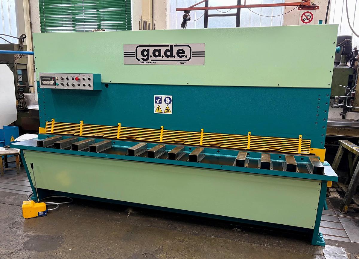 Usato Cesoia “GADE” 3050×6/8mm