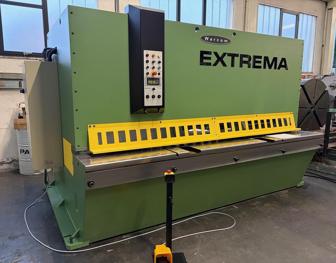 Usato Cesoia “WARCOM” 3050×13/16 mm