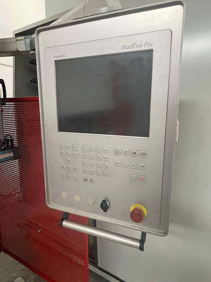 Usato Pressa Piegatrice“BEYELER” 4100x150 tonn.