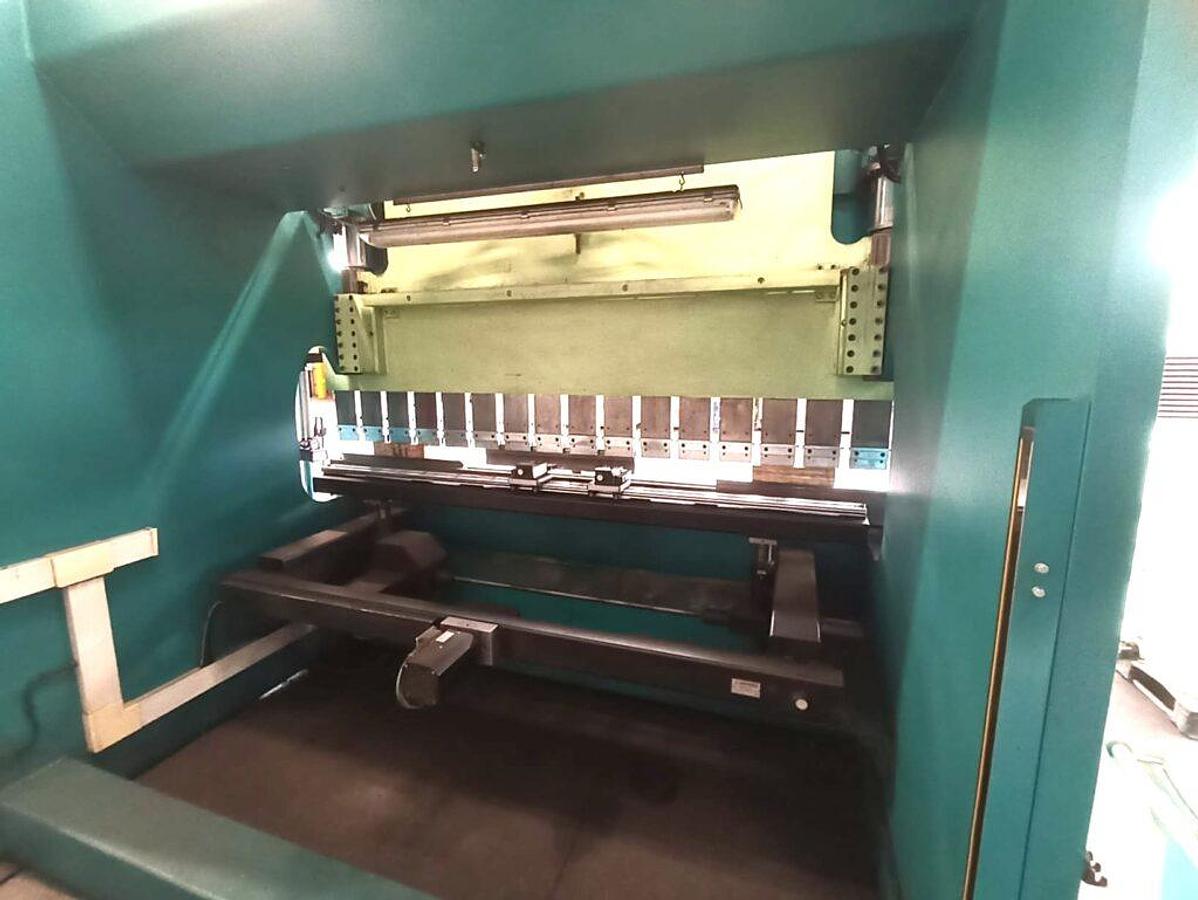 Usato Pressa Piegatrice “GADE” 3200×120 tonn.