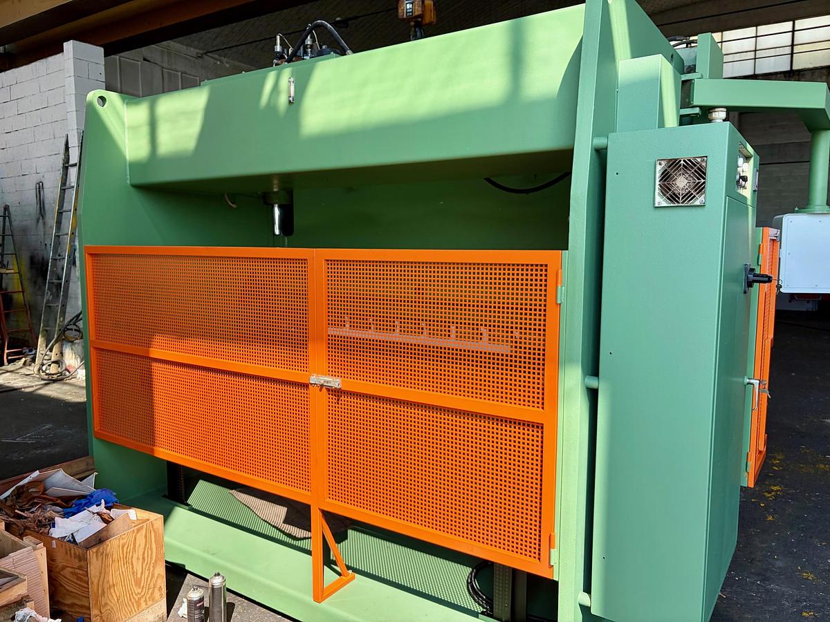 Usato Pressa Piegatrice “CMU” 3050×120 tonn.