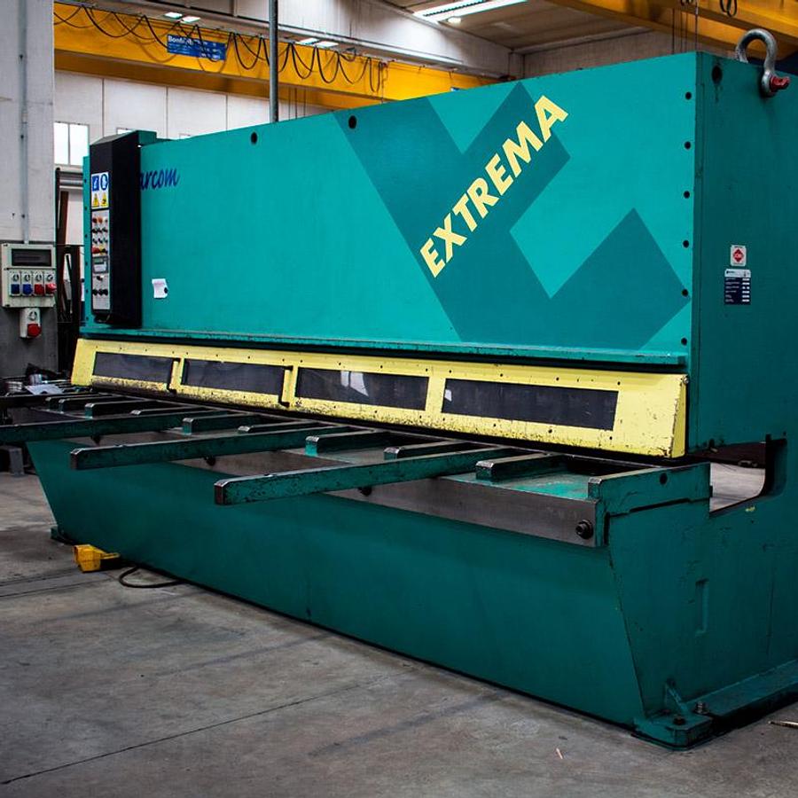 Usato Cesoia “WARCOM” 3050×13/16 mm