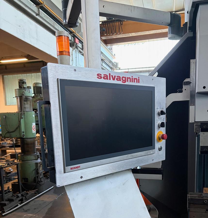 Usato Pressa Piegatrice “SALVAGNINI” 4100x170 tonn.