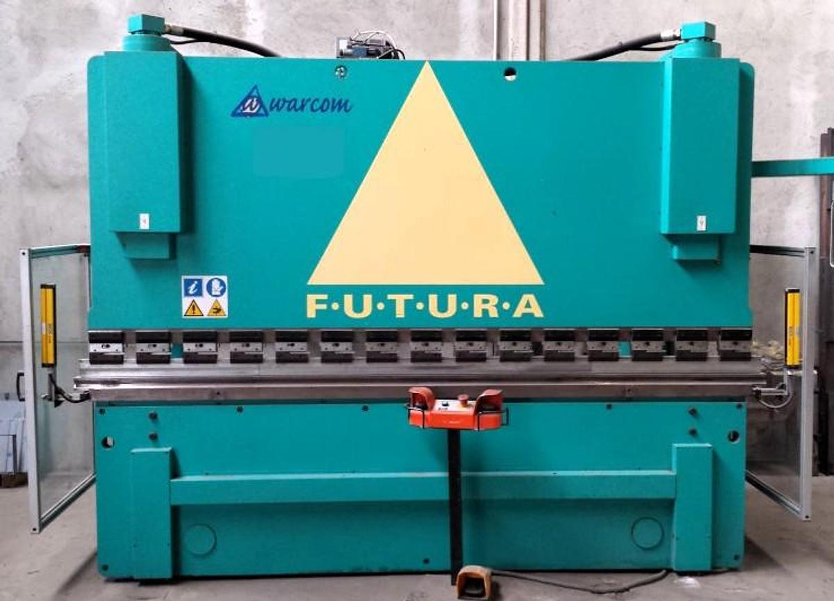 Usato Pressa Piegatrice “WARCOM” 3100×160 tonn.