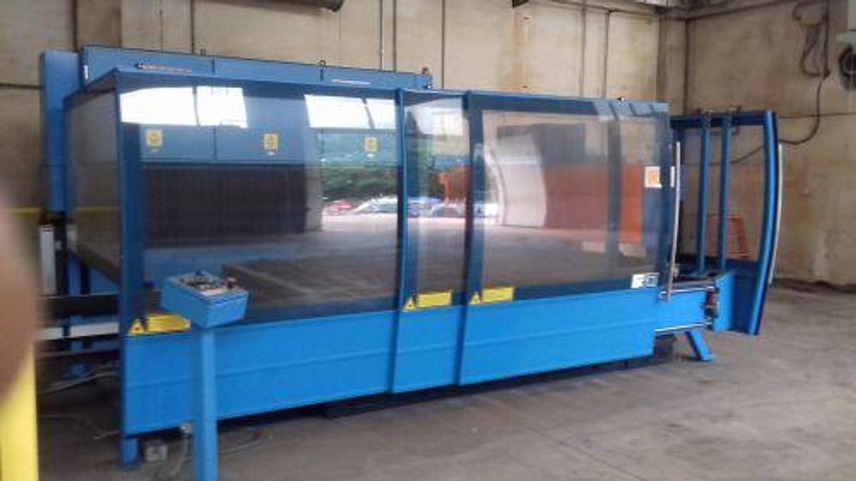 Usato TAGLIO LASER “PRIMA INDUSTRIE” 3000 x 1500 mm. 3000 W.