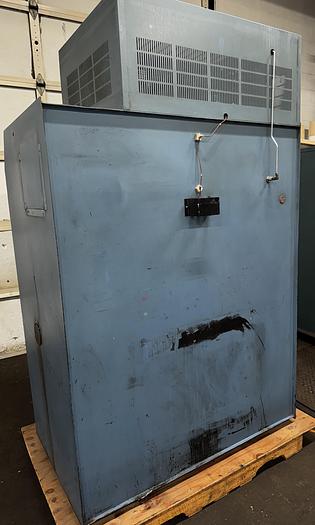 Used 36"W x 48"H x 24"L, Blue M DC-246G Cabinet Oven, 600°F, Stainless Interior