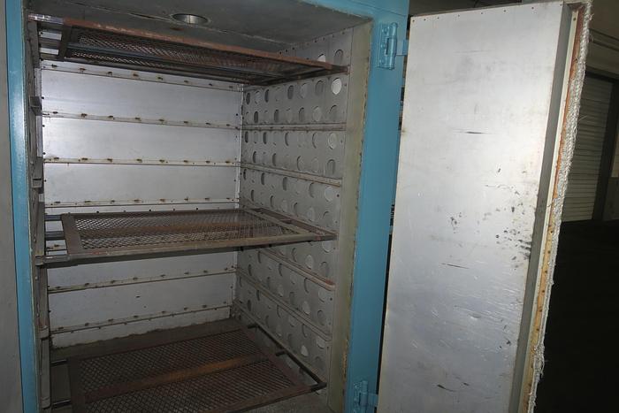 Used 48"W x 72"H x 48"L, Grieve, Electric Walk-In/Cabinet Oven, 500°F