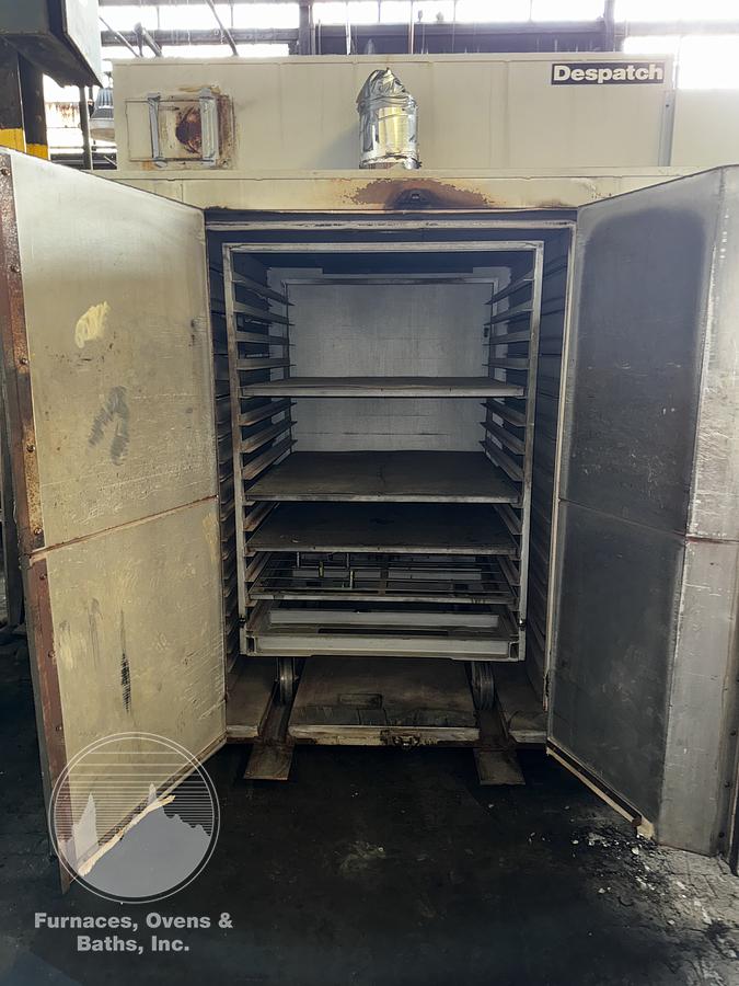 Used 48"W x 72"H x 52"L, Despatch Industries PWE3-10-1E, 850-F, Electric