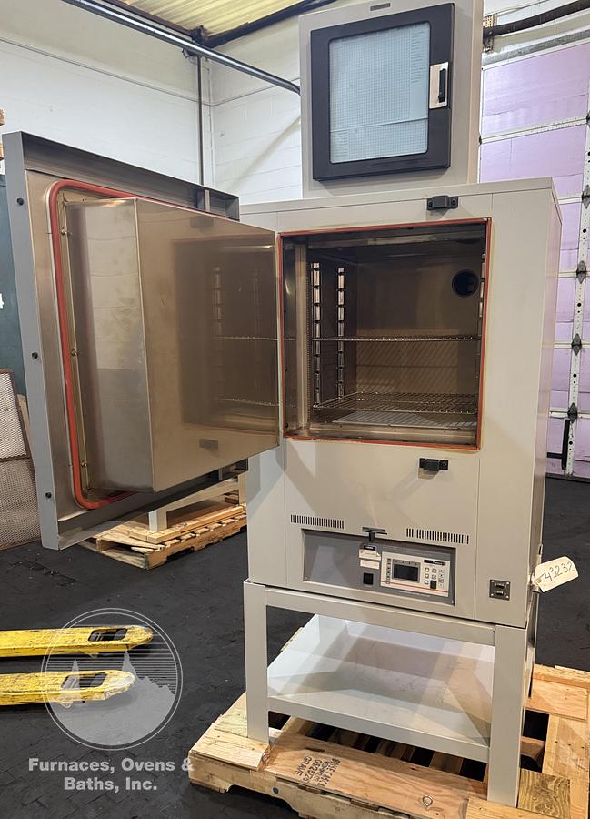 Used 20"W x 20"H x 18”L, Despatch Industries LFD1-42-1 Solvent Rated Cabinet Oven, 650°F, Electric, Single Phase