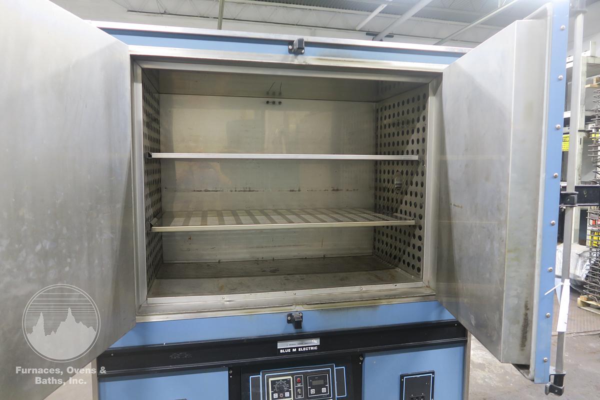 Used 48"W x 36"H x 24"L Blue M DC-1406F Cabinet Oven, 662°F, Electric