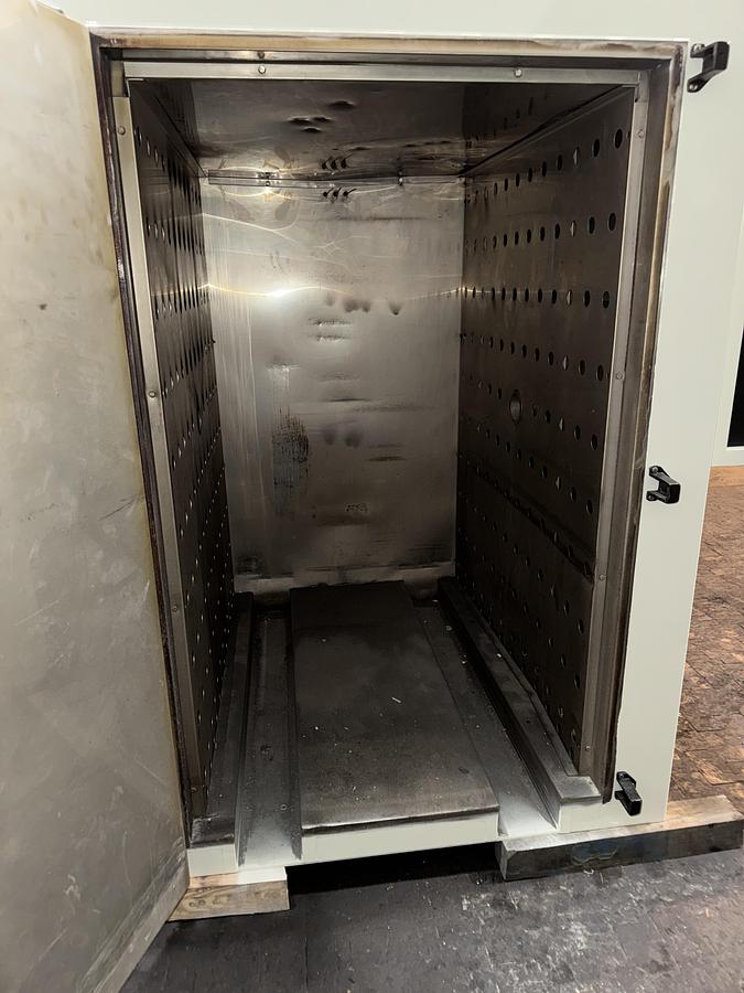 Used 36"W x 60"H x 48"L Blue M Truck Oven Model DCRI-606, 600°F, Electric