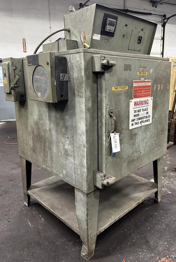 Used 36"W x 36"H x 36"L, Grieve AB-500, Electric, 500-F