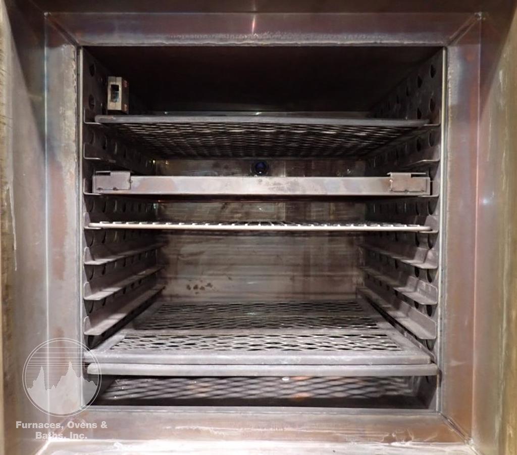 Used 25"W x 20"H x 20"L Blue M CW-7780 High Temperature Cabinet Oven, 1300°F