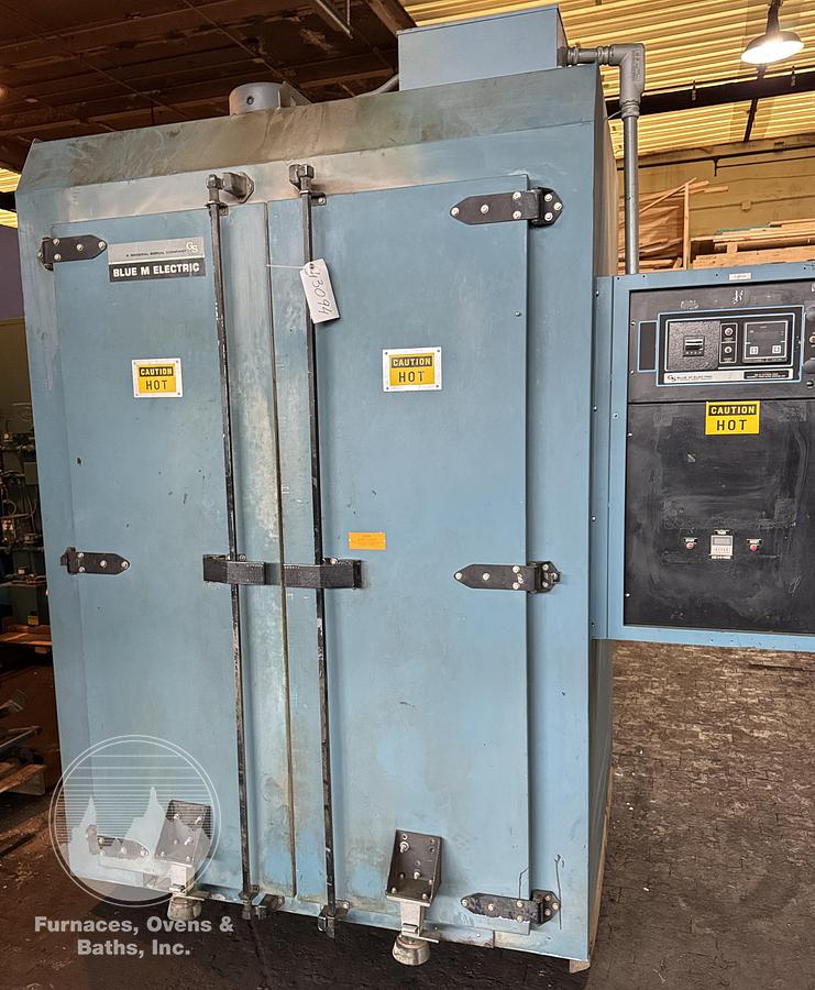 Used 48"W x 72"H x 48"L, Blue M DC-966 Batch/Truck Oven, 600°F