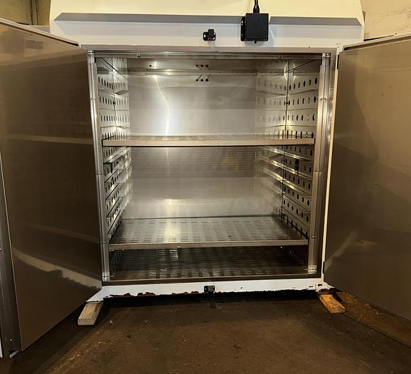 Used 48"W x 48"H x 24"L, Blue M DCW-326 Cabinet Oven, Stainless Steel Interior, 600°F