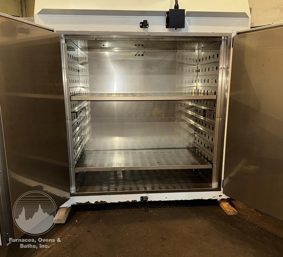 Used 48"W x 48"H x 24"L, Blue M DCW-326 Cabinet Oven, Stainless Steel Interior, 600°F