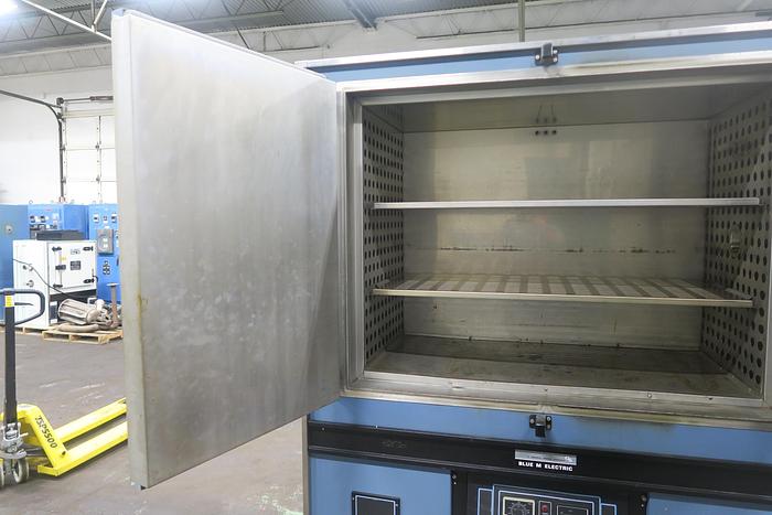 Used 48"W x 36"H x 24"L Blue M DC-1406F Cabinet Oven, 662°F, Electric