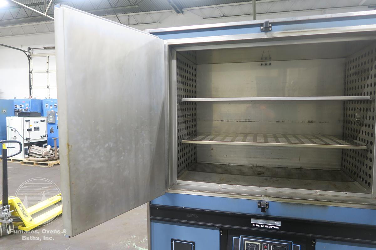 Used 48"W x 36"H x 24"L Blue M DC-1406F Cabinet Oven, 662°F, Electric