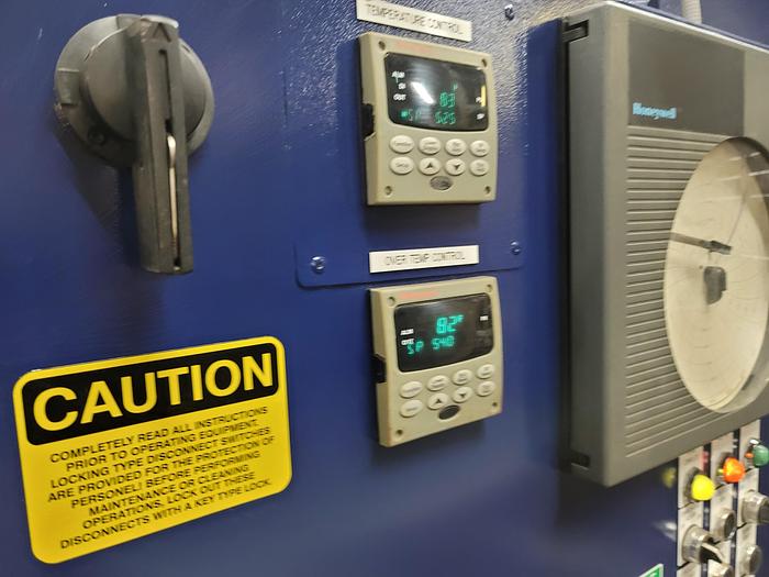 Refurbished Despatch Industries Conveyor Oven, 30"W x 18"H x 15'L, Gas Fired, 650°F