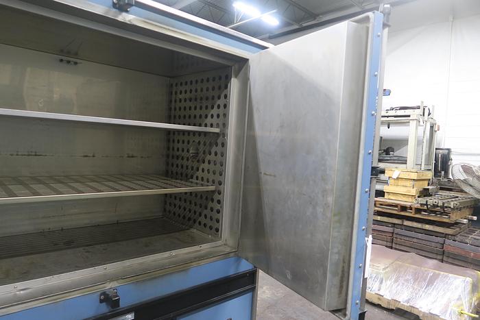 Used 48"W x 36"H x 24"L Blue M DC-1406F Cabinet Oven, 662°F, Electric