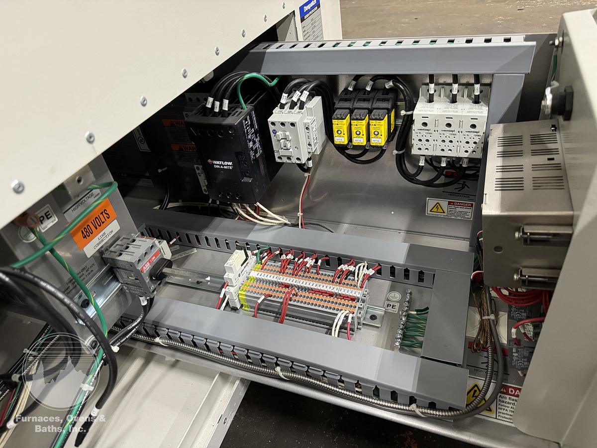 Used 37"W x 37"H x 25”L, Despatch Industries RAD2-19 Cabinet Oven, 650-F, Electric