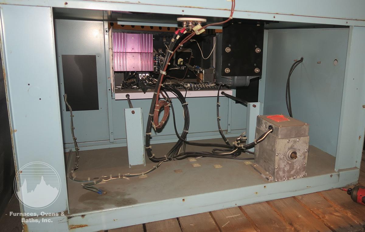 Used 25"W x 38"H x 20"L Blue M MP-336C-1 Cabinet Oven, 650°F, Electric