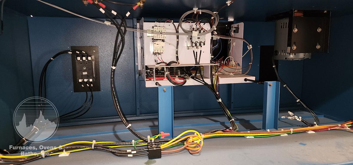 Used 48"W x 36"H x 24"L Blue M DC-1406 Cabinet Oven, 662°F, Electric