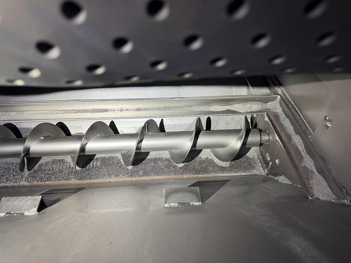 Used Wheelabrator TMR-7 Rubber Belt Tumblast