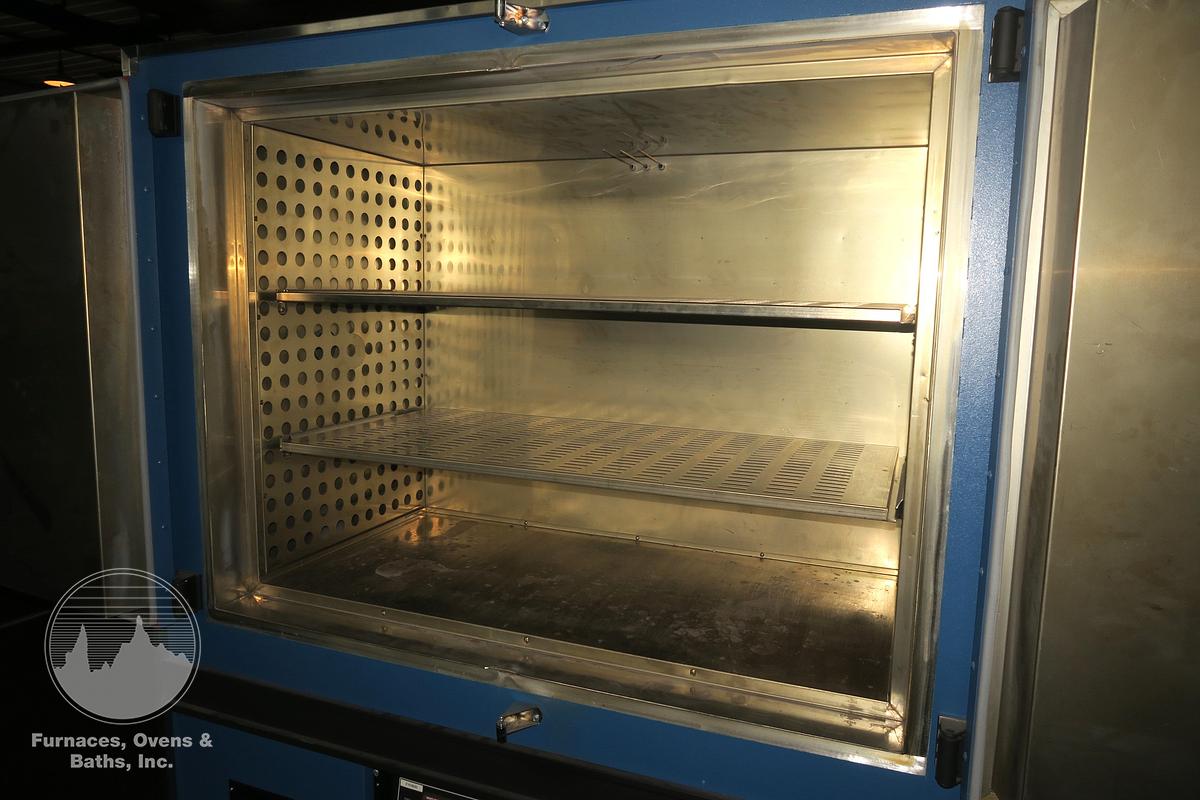 Used 48"W x 36"H x 24"L Blue M DC-1406 Cabinet Oven, 662°F, Electric