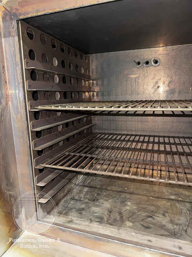 Used 20"W x 20"H x 18"L Blue M CW-6680 Cabinet Oven, 1300°F, Electric