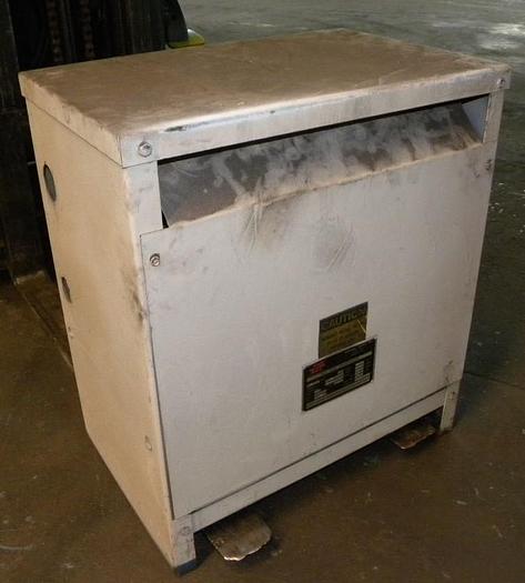 Used Surface Combustion 2400 CFH Endothermic Gas Generator, 1950°F, Air Cooled, Electric
