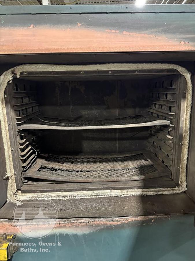 Used 38"W x 26"H x 20"L Grieve HX-1250 Cabinet Oven, 1250°F, Electric