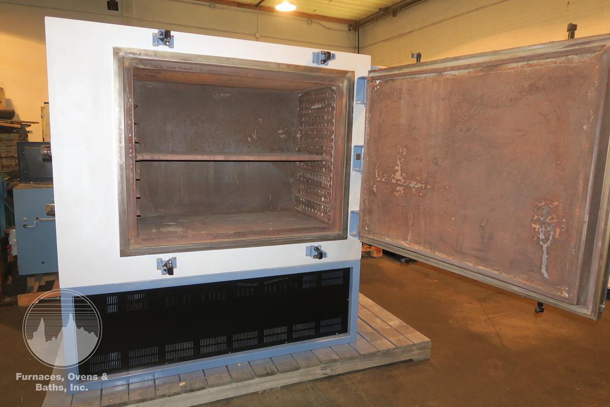 Used 48"W x 36"H x 24"L Blue M CW-9980G Cabinet Oven, 1300°F, Electric