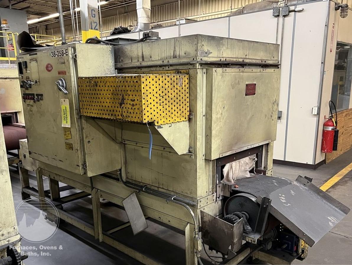 Used 19"W x 18" High x 120" Long, New England Oven Belt Conveyor Oven, Electric, 850-F