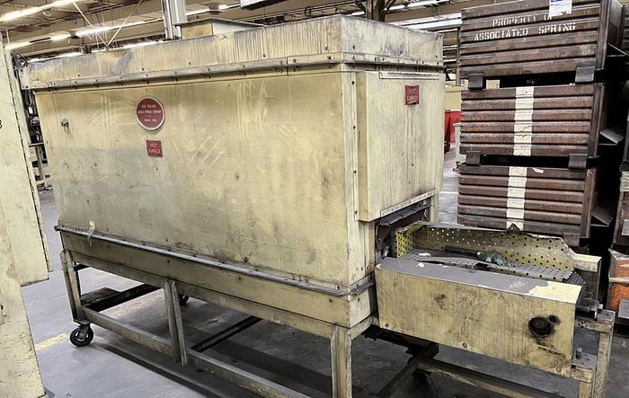 Used 19"W x 18" High x 120" Long, New England Oven Belt Conveyor Oven, Electric, 850-F