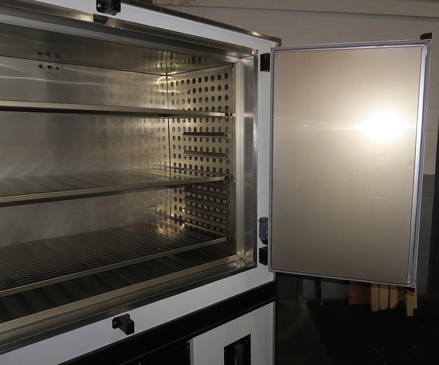 Used 48"W x 36"H x 24"L Blue M DCW-1406-E-F4T Cabinet Oven, 350°C/662°F, Electric