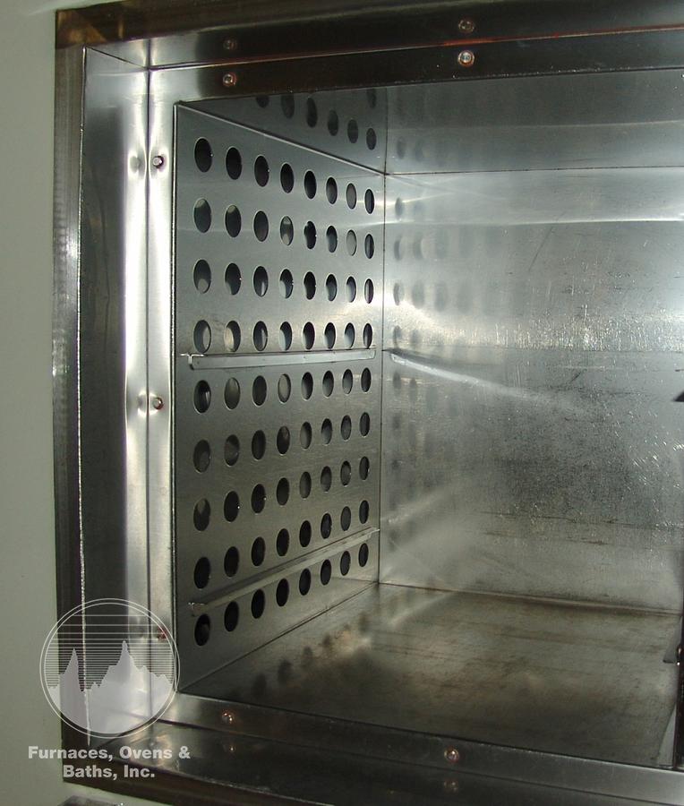 Used 16.5''W x 19.7"H x 18"L Blue M 206 Inert Gas Clean Room Cabinet Oven, 500°F, 208V Single Phase