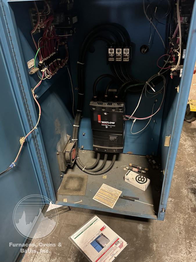 Used 48"W x 72"H x 48"L, Gruenberg, Electric Walk-In Oven, Stainless Steel Interior, Solvent Rated, 450°F