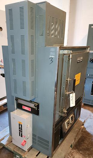 Used 25"W x 20"H x 20"L Blue M DC-256A-FHP-1 Class A Cabinet Oven, 600°F, Electric
