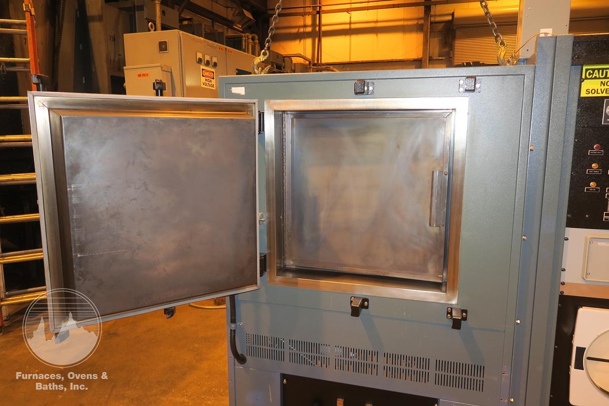 Used 20"W x 20"H x 18"L Blue M IGF-6680E Inert Gas Cabinet Oven, 1100°, Electric
