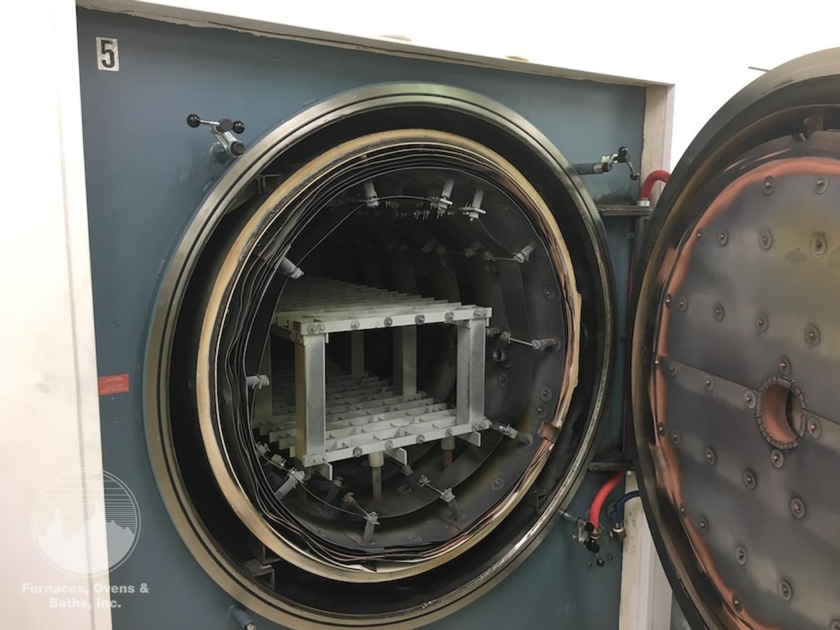 Used 1990 Advanced Vacuum Systems (AVS) HMF-24-24-48-1100