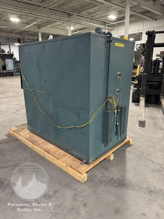 Used 38"W x 26"H x 20"L Grieve HX-1250 Cabinet Oven, 1250°F, Electric